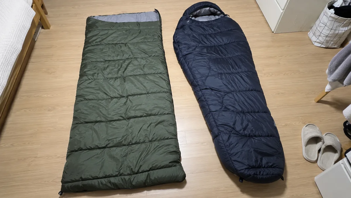 사각형 침낭과 머미형 침낭, 보온은 머미형이 유리하고 넓게 쓰긴 사각형이 편해요